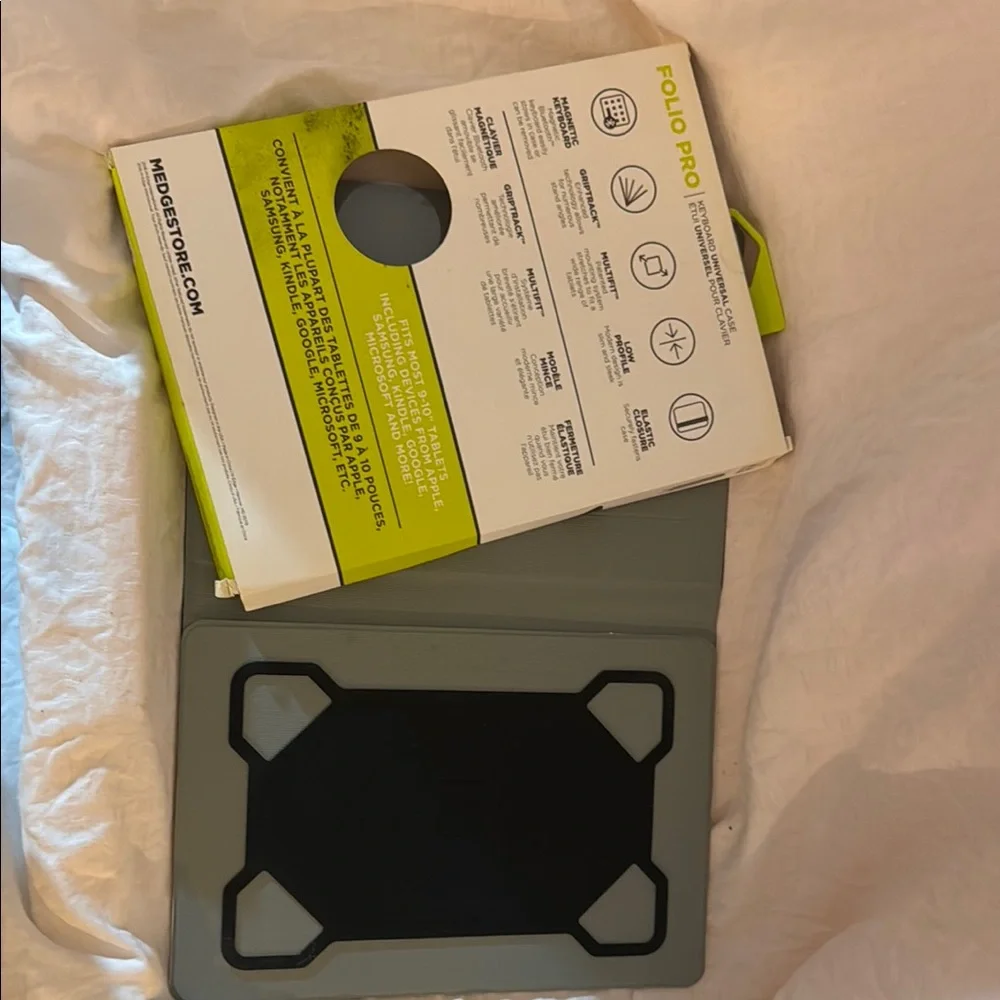 Edge Black Tablet Keyboard for Enhanced Productivity